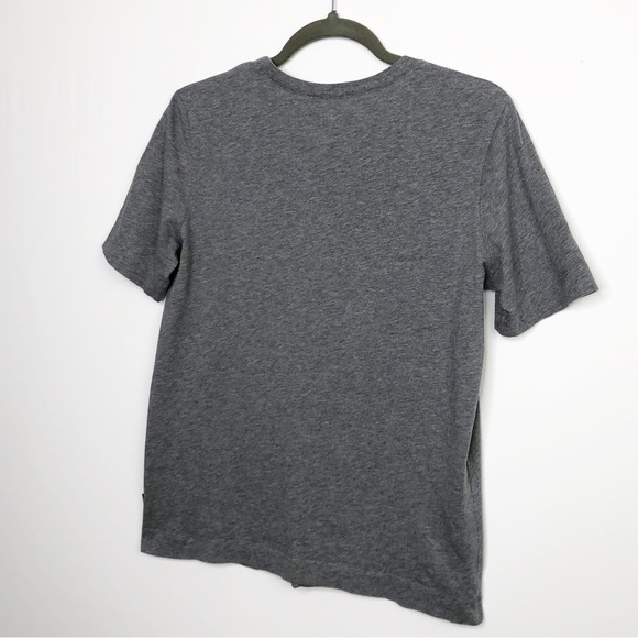 LOVE Moschino gray graphic T-shirt - Picture 7 of 10